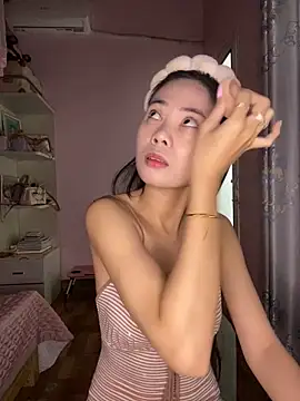 Snapshot of Dau-Tayy chatting on November 27, 2025, 7:21 am Dau-Tayy online show from November 27, 2025, 7:21 am