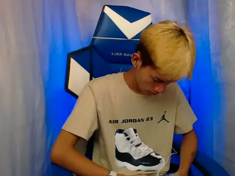 riks tyler online show from November 30, 2025, 8:24 pm