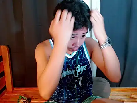 Snapshot of urasianbigcock chatting on October 21, 2025, 12:39 pm urasianbigcock online show from October 21, 2025, 12:39 pm