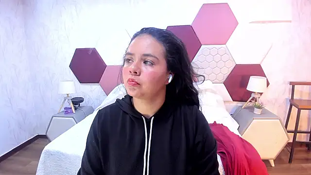 ArielleWilde online show from November 17, 2025, 4:18 am