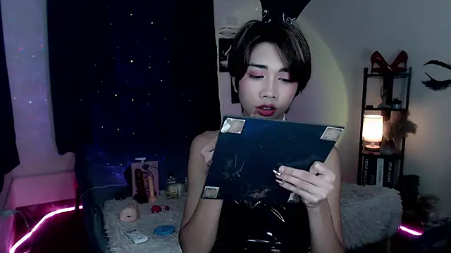 Lavictoriathegreat online show from December 21, 2025, 4:58 pm