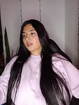 Snapshot of VALENTINA_ROUSE_ chatting on May 28, 2026, 9:12 pm VALENTINA ROUSE online show from May 28, 2026, 9:12 pm