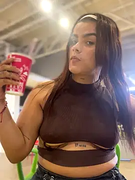 Kaily Sweet16 online show from October 15, 2025, 6:52 pm