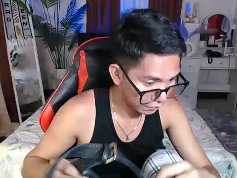 drinkmycumx online show from December 22, 2025, 9:06 am