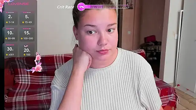 LinaElasm online show from October 10, 2025, 9:41 am