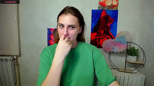 AmandaDimond  online show from November 23, 2025, 1:55 pm