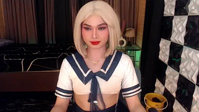 Snapshot of BigCockMaxineTS chatting on November 15, 2025, 6:15 pm BigCockMaxineTS online show from November 15, 2025, 6:15 pm