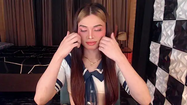 Snapshot of BigCockMaxineTS chatting on November 16, 2025, 7:08 pm BigCockMaxineTS online show from November 16, 2025, 7:08 pm