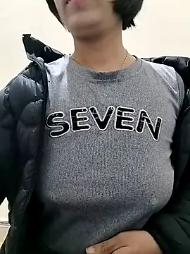 love sexy090 online show from January 5, 2026, 11:52 pm