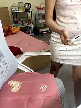 Mina048 online show from September 25, 2025, 5:33 am