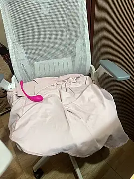 Snapshot of Mina048 chatting on March 8, 2026, 2:04 am Mina048 online show from March 8, 2026, 2:04 am