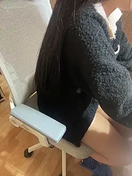 Snapshot of Mina048 chatting on March 16, 2026, 5:44 am Mina048 online show from March 16, 2026, 5:44 am