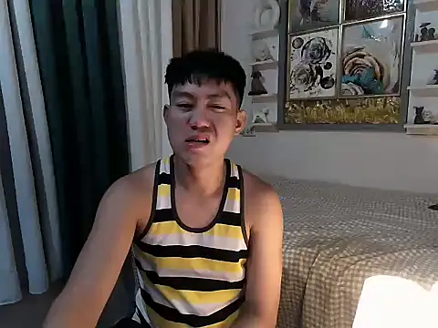 xshyboyx online show from May 30, 2026, 3:25 am