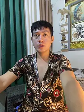 xshyboyx online show from July 27, 2026, 12:34 pm