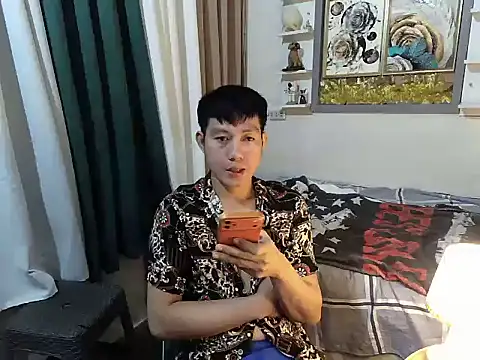xshyboyx online show from July 28, 2026, 12:01 pm