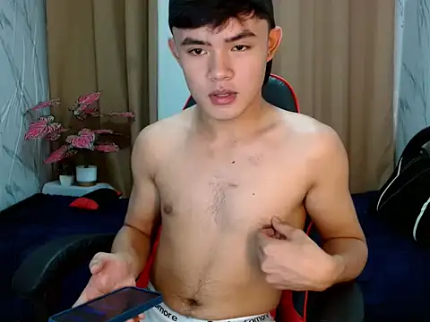 YourNaughtyTwink 69 online show from May 4, 2026, 5:09 pm