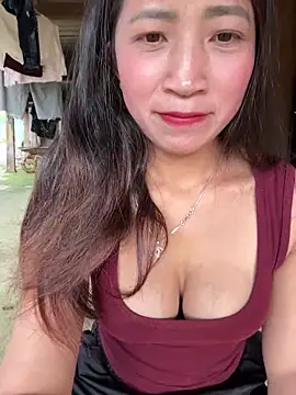 ThiHa003 online show from December 17, 2025, 9:15 am