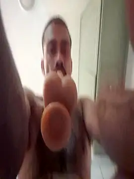 Cnutt310 online show from November 11, 2025, 1:49 am