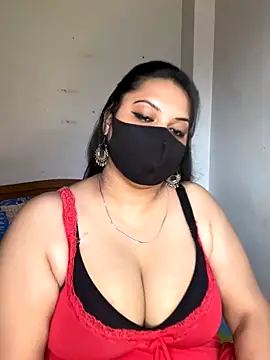 Snapshot of Momita-1 chatting on November 3, 2025, 6:47 am Momita-1 online show from November 3, 2025, 6:47 am