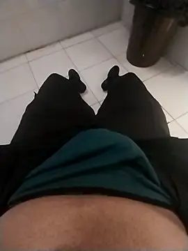 Novinhoamacoroas1002 online show from December 23, 2025, 4:43 am