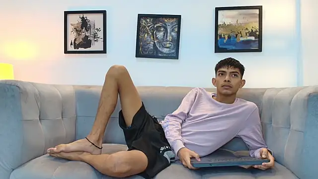 PRETTY SEX1 online show from January 6, 2026, 1:26 pm