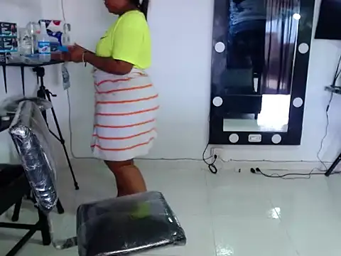 Sam Blue online show from November 9, 2025, 2:04 pm