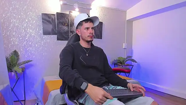 nils saint online show from November 26, 2025, 4:02 am