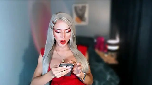 Snapshot of AiraCumSlut chatting on May 15, 2026, 10:50 pm AiraCumSlut online show from May 15, 2026, 10:50 pm