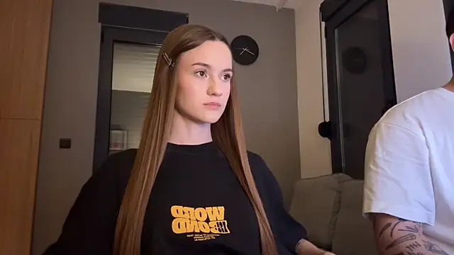 Snapshot of TenDouble chatting on September 8, 2025, 7:02 pm TenDouble online show from September 8, 2025, 7:02 pm