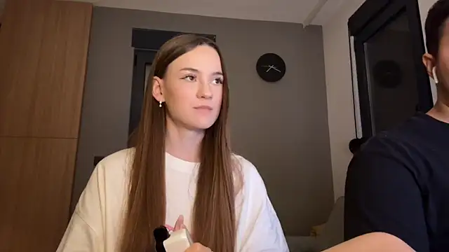 Snapshot of TenDouble chatting on October 16, 2025, 6:20 pm TenDouble online show from October 16, 2025, 6:20 pm