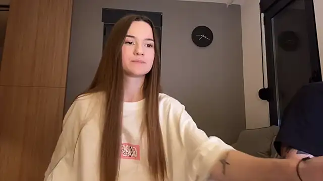 Snapshot of TenDouble chatting on October 19, 2025, 10:32 pm TenDouble online show from October 19, 2025, 10:32 pm