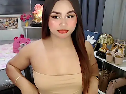 Candice cummer online show from December 18, 2025, 5:41 pm