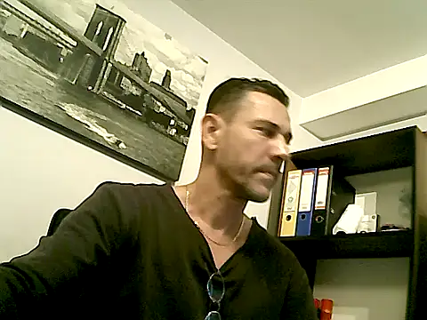 Snapshot of mastercharisma35 chatting on February 6, 2026, 11:35 am mastercharisma35 online show from February 6, 2026, 11:35 am