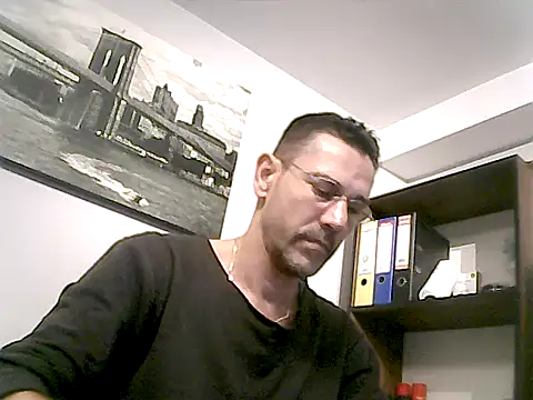 Snapshot of mastercharisma35 chatting on February 7, 2026, 10:08 am mastercharisma35 online show from February 7, 2026, 10:08 am