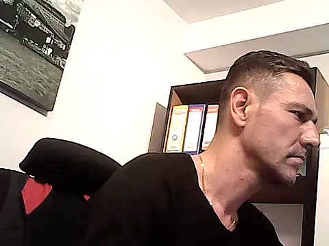 Snapshot of mastercharisma35 chatting on February 26, 2026, 12:15 pm mastercharisma35 online show from February 26, 2026, 12:15 pm