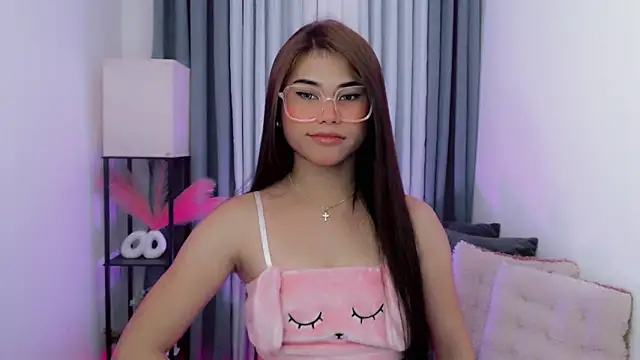 Snapshot of PrettyBlythes_TS chatting on February 16, 2026, 6:42 am PrettyBlythes TS online show from February 16, 2026, 6:42 am