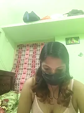 Snapshot of Tamil_Ishu chatting on October 20, 2025, 10:38 am Tamil Ishu online show from October 20, 2025, 10:38 am