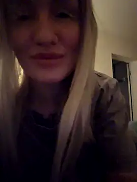 KateMonroe online show from February 4, 2026, 10:04 pm