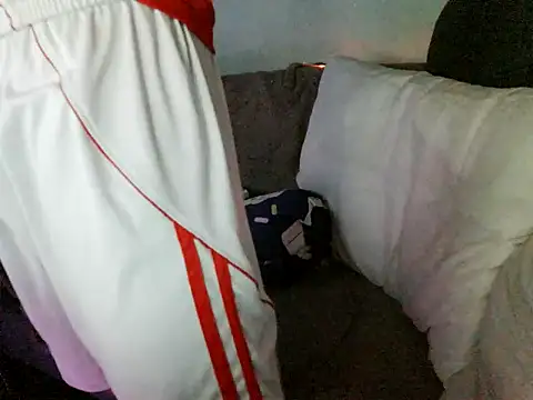 boyhigh1997 online show from October 12, 2025, 5:34 pm