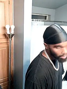 EbonyKing69 online show from December 19, 2025, 10:33 am