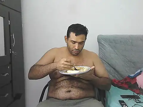 Snapshot of morenocabro10 chatting on April 26, 2026, 3:59 am morenocabro10 online show from April 26, 2026, 3:59 am