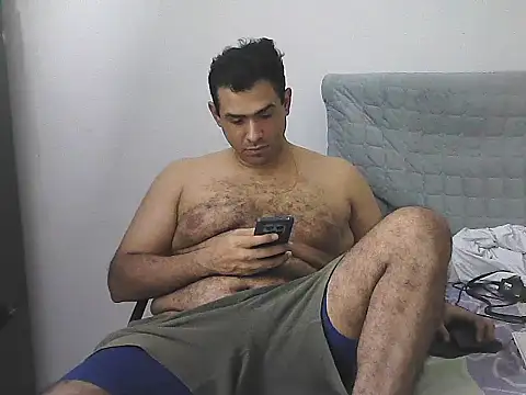 Snapshot of morenocabro10 chatting on May 5, 2026, 3:25 am morenocabro10 online show from May 5, 2026, 3:25 am
