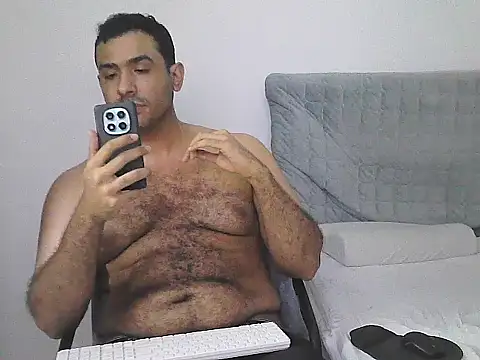 Snapshot of morenocabro10 chatting on May 29, 2026, 4:21 am morenocabro10 online show from May 29, 2026, 4:21 am