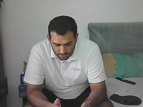 Snapshot of morenocabro10 chatting on June 12, 2026, 6:12 am morenocabro10 online show from June 12, 2026, 6:12 am