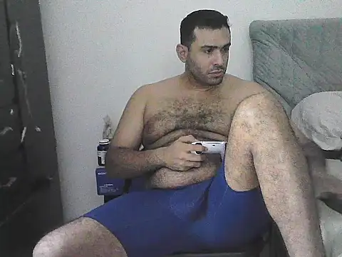 Snapshot of morenocabro10 chatting on July 14, 2026, 4:06 am morenocabro10 online show from July 14, 2026, 4:06 am