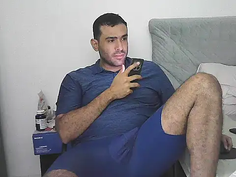 Snapshot of morenocabro10 chatting on July 15, 2026, 5:34 am morenocabro10 online show from July 15, 2026, 5:34 am