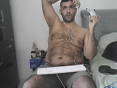Snapshot of morenocabro10 chatting on July 17, 2026, 4:30 am morenocabro10 online show from July 17, 2026, 4:30 am