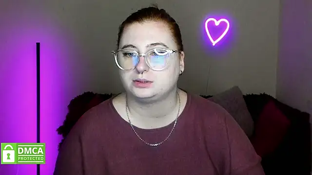 Alicia love00 online show from October 6, 2025, 5:27 am