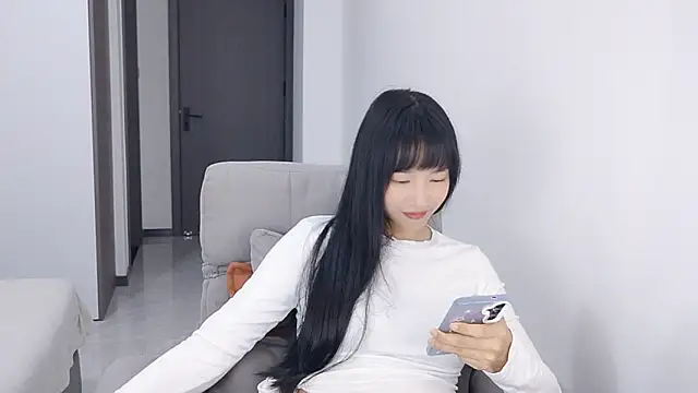 Lisa-3333 online show from November 5, 2025, 2:06 pm