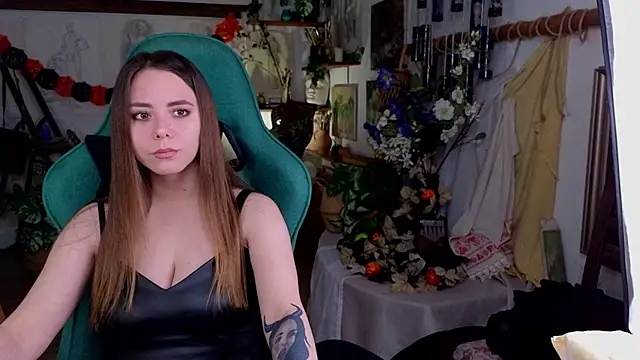 Snapshot of IvoryWood_ chatting on October 28, 2025, 4:31 pm IvoryWood online show from October 28, 2025, 4:31 pm